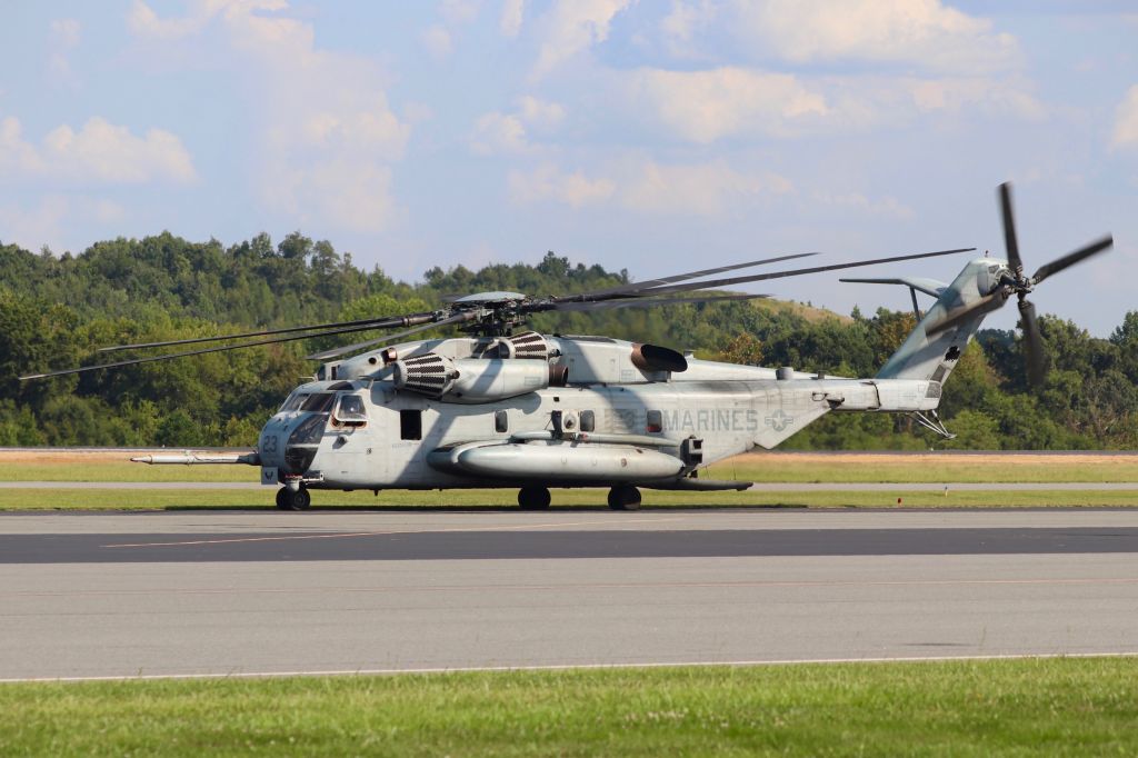 Sikorsky MH-53E Sea Dragon (16-5344) - United States Marines Sikorsky CH-53E Super Stallion 9/7/18