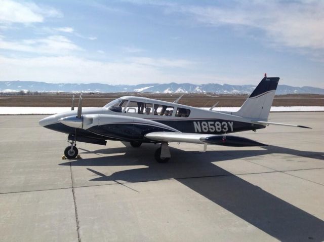 Piper PA-30 Twin Comanche (N8583Y) - Piper Twin  Comanche