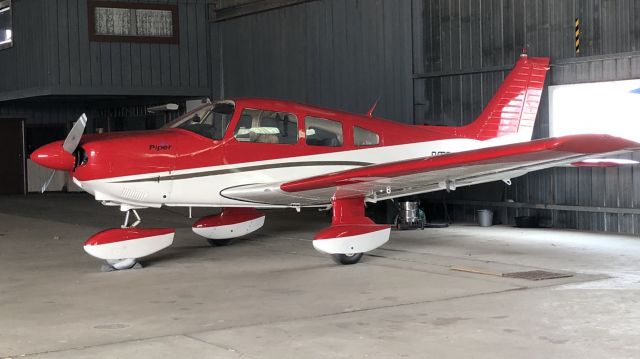 Piper Cherokee (VH-UBM)