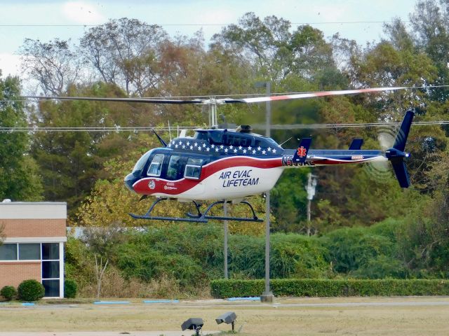 Bell JetRanger (N539AE) - Air Evac 87 landing at Bolivar Medical Center 