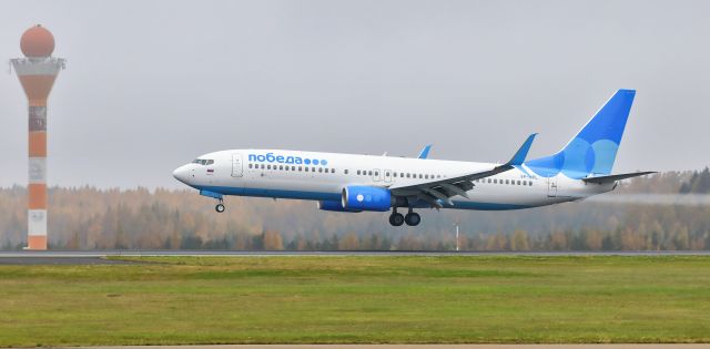 Boeing 737-700 (VP-BPL)