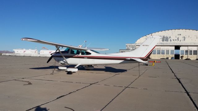 Cessna Skylane (N9785H)