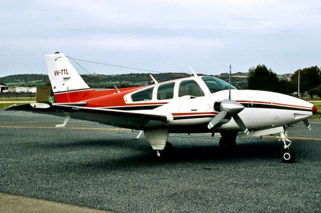 Beechcraft 55 Baron (VH-TTL) - BEECH 95-E55 BARON - REG : VH-TTL (CN TE-1138) - PARAFIELD AIRPORT ADELAIDE SA. AUSTRALIA - YPPF 25/9/1987