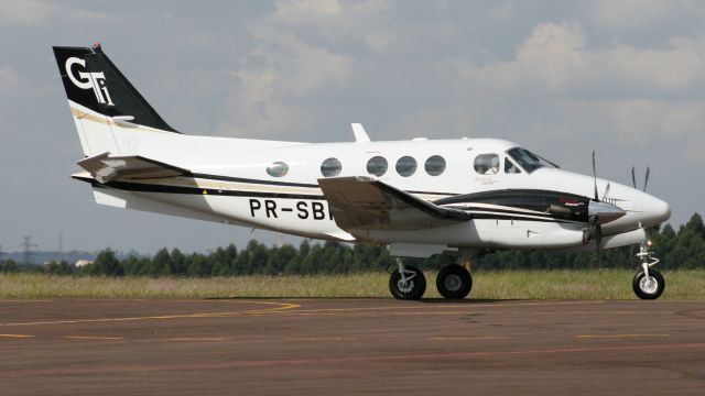 Beechcraft King Air 90 (PR-SBM)