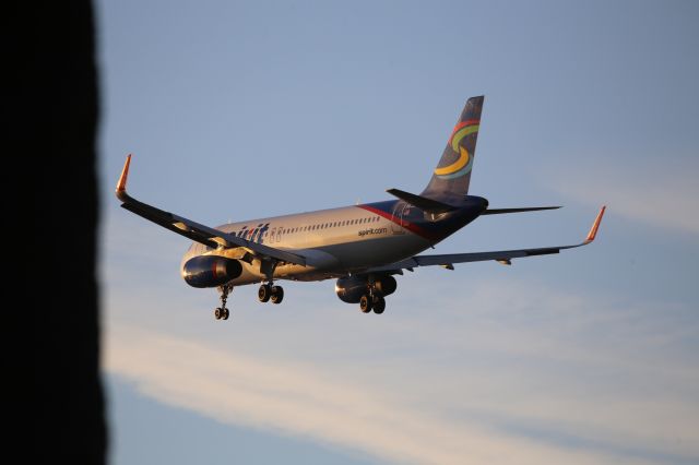 Airbus A320 (N633NK)