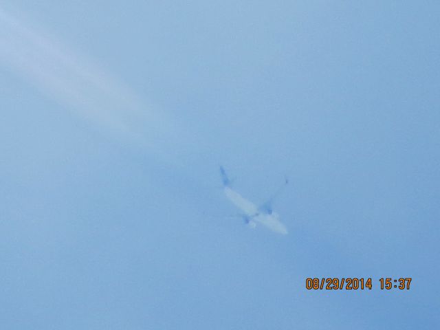 Boeing 737-800 (C-GKWJ) - WestJet flight 2311 from CUN to YYC over Southeastern Ks at 34k feet.