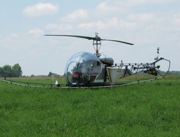 Bell UH-13H (N6776D) - Photographed at a farm in Baltimore, OH.