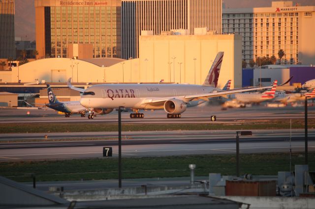 Airbus A350-1000 (A7-ANM)