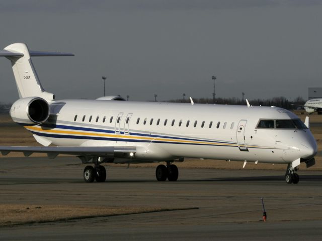 Canadair Regional Jet CRJ-900 (C-GSUM) - Suncor Energy 2008 Bombardier Challenger 890