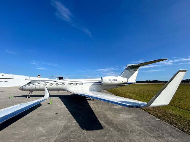Gulfstream Aerospace Gulfstream V (PS-BED)