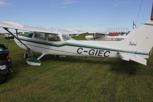 C-GIEC — - C-GIEC Cessna Skyhawk 172 RVA Aéroport de Salaberry de Valleyfield QC. CSD3 29-09-2019.