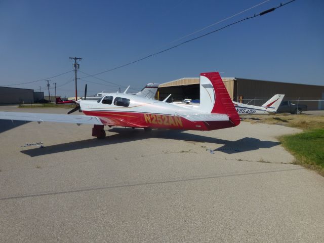 Mooney M-20 (N255AN)