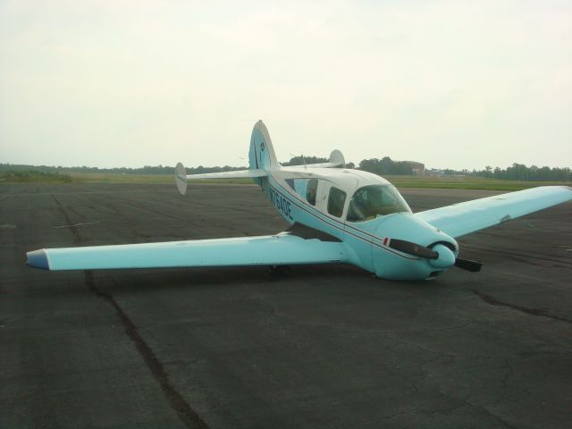 N7640E — - Bellanca triple tail, engine failed on take off and the pilot couldnt pump the gear down fast enough. It was enroute to Gulf Shores for a weekend trip. Their were 5 people on board and no one was hurt.