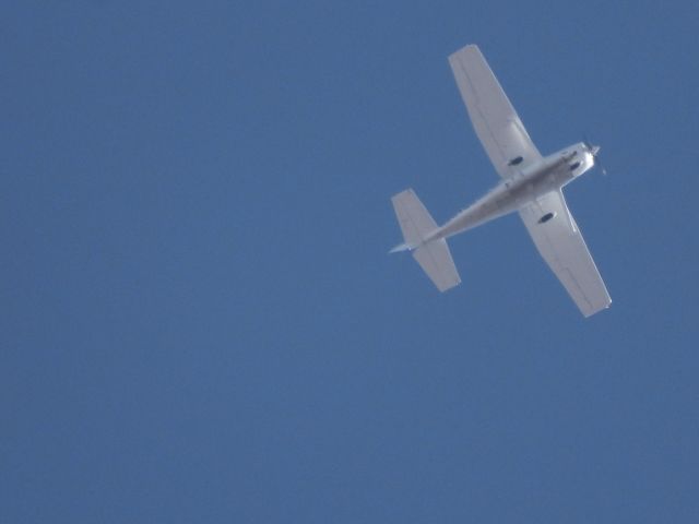 Cessna 206 Stationair (N8576Q) - LWD-GZL