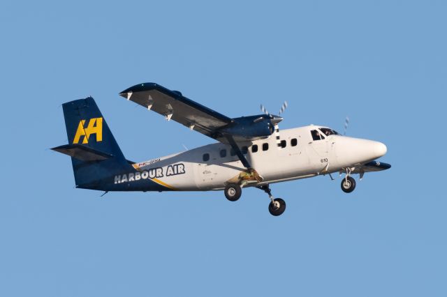 De Havilland Canada Twin Otter (C-GFHA)