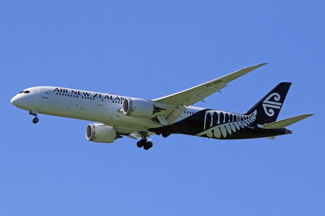 Boeing 787-9 Dreamliner (ZK-NZK)