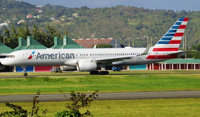 Boeing 757-200 (N176AA)