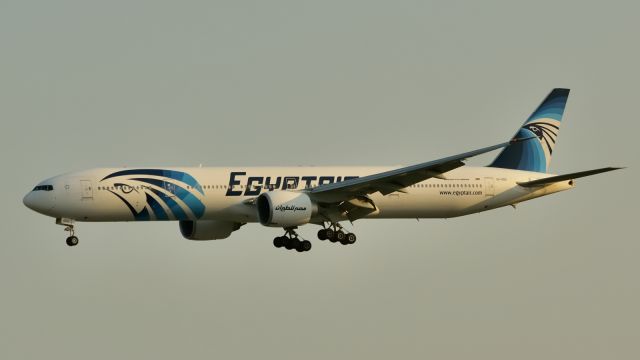 BOEING 777-300ER (SU-GDO)