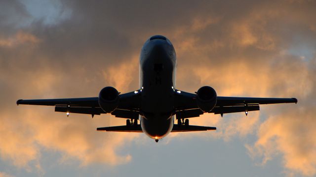 BOEING 737-400 (OO-TNP) - Liege (LGG) - Prague (PRG)