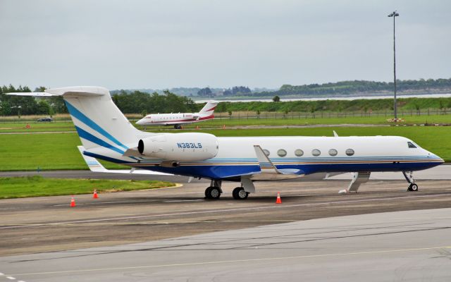 Gulfstream Aerospace Gulfstream V (N383LS) - n383ls at shannon 25/5/14.