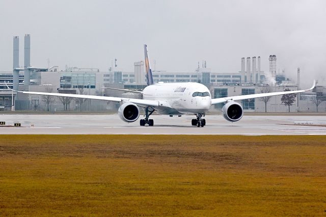 Airbus A350-900 (D-AIXE)