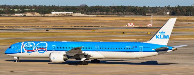 PH-BKA — - KLM Royal Dutch Airlines preparing for it's return flight back to Amsterdam from Houston, Tx. 