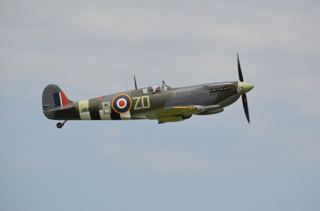 SUPERMARINE Spitfire (G-ASJV)