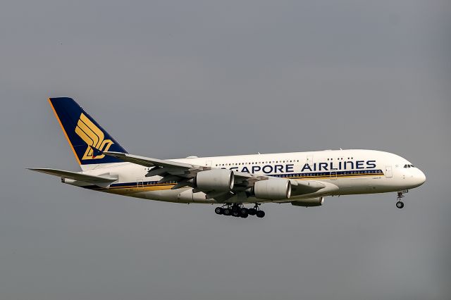 Airbus A380-800 (9V-SKS)