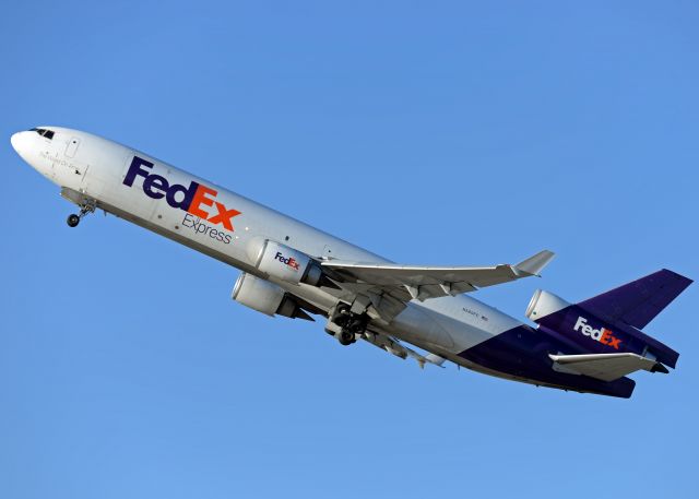 Boeing MD-11 (N589FE)