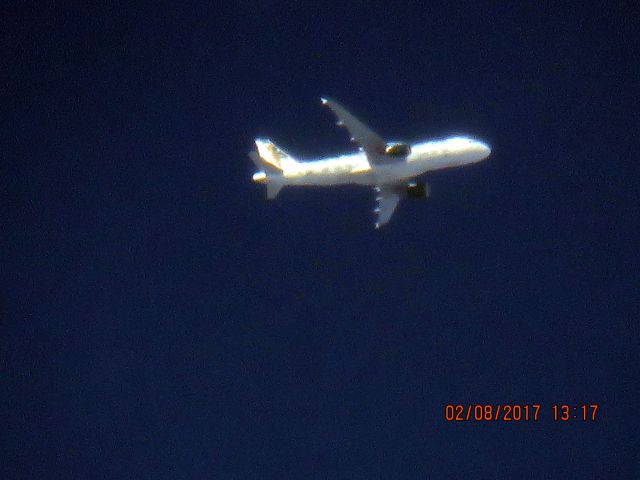 Airbus A320 (N214FR)