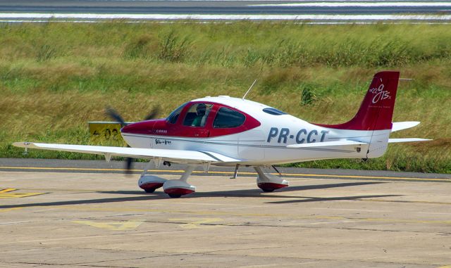 Cirrus SR-22 (PR-CCT)