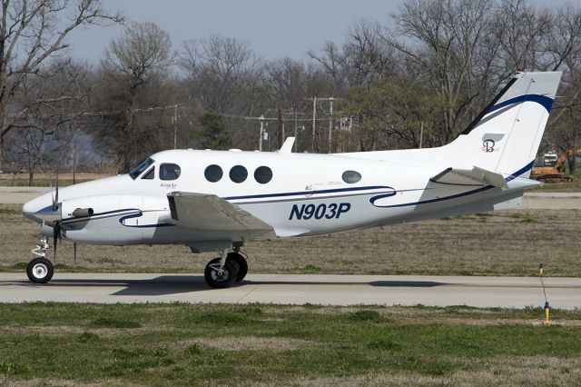 Beechcraft King Air 90 (N903P) - March 2013