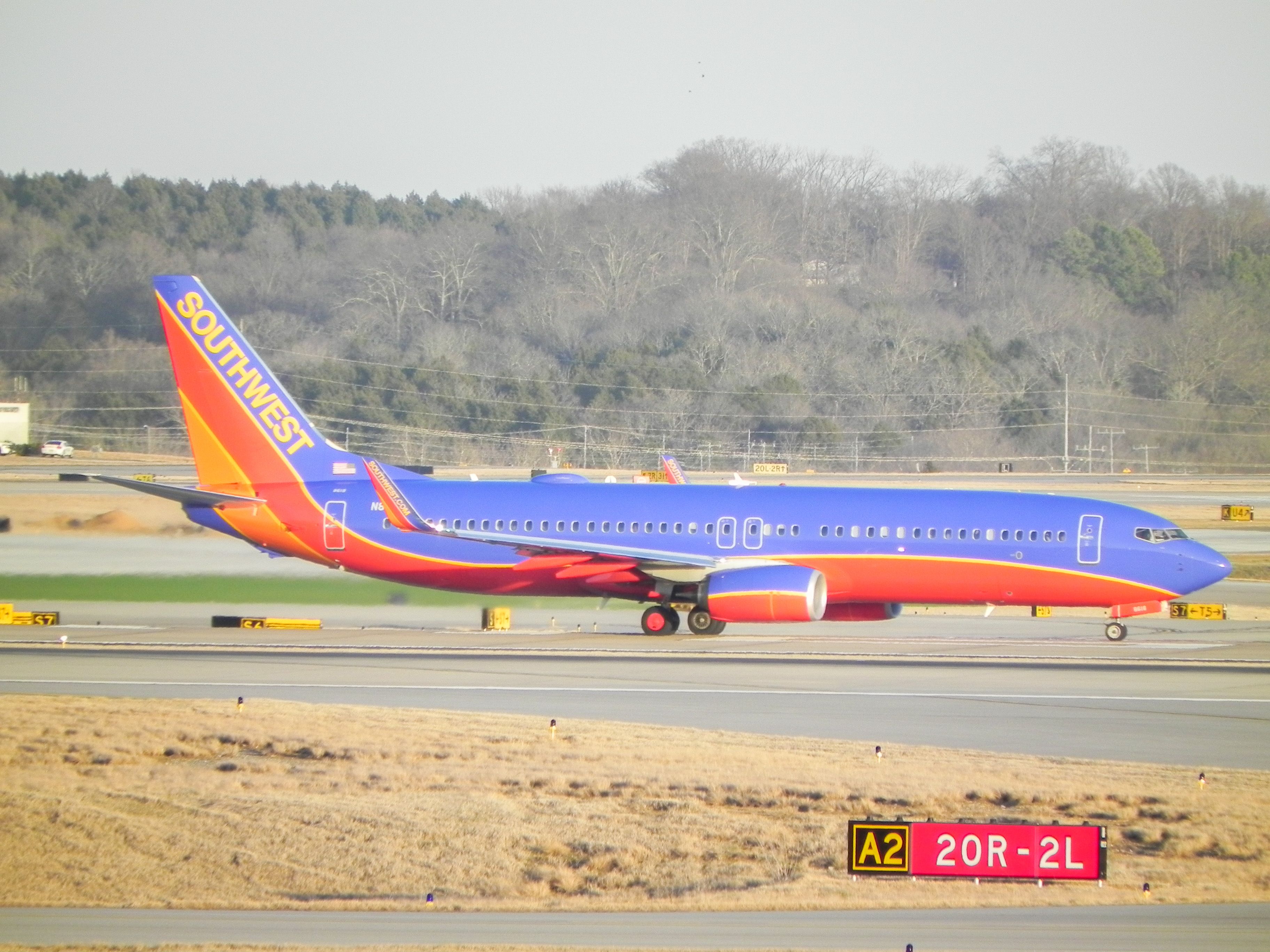 Boeing 737-700 (N8618N) - 1-20-14 first pic on flight aware of N8618N