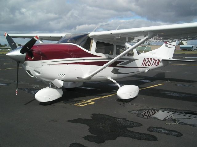 Cessna 206 Stationair (N207KM)