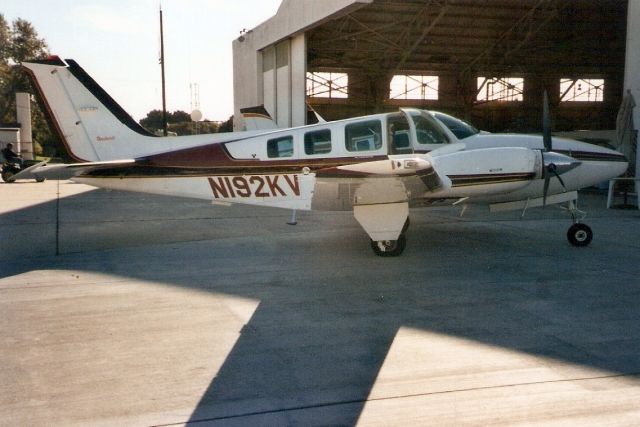 Beechcraft Baron (58) (N192KV) - Seen here in Nov-99.  Since reregistered N120PA.