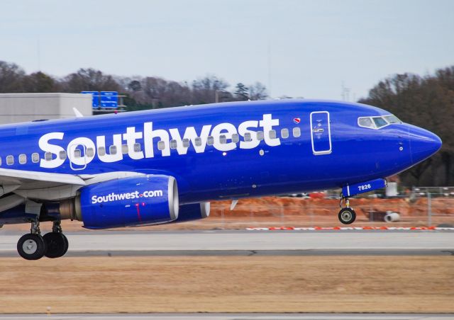 Boeing 737-700 (N7826B) - Coming in at CLT!  2/6/21.