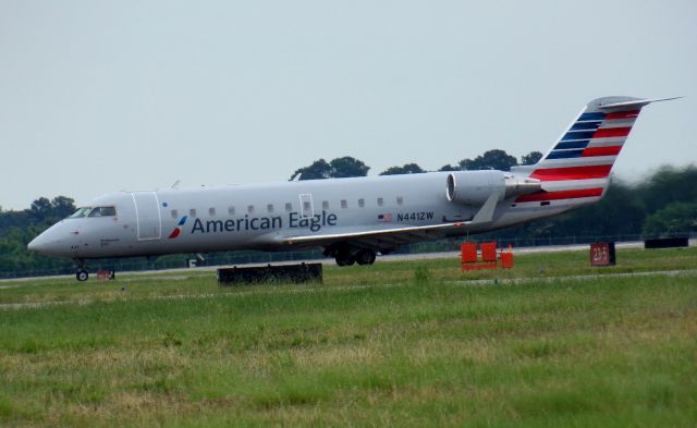 Canadair Regional Jet CRJ-200 (N441ZW)