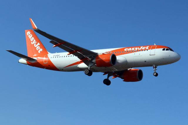 Airbus A320neo (G-UZHT)