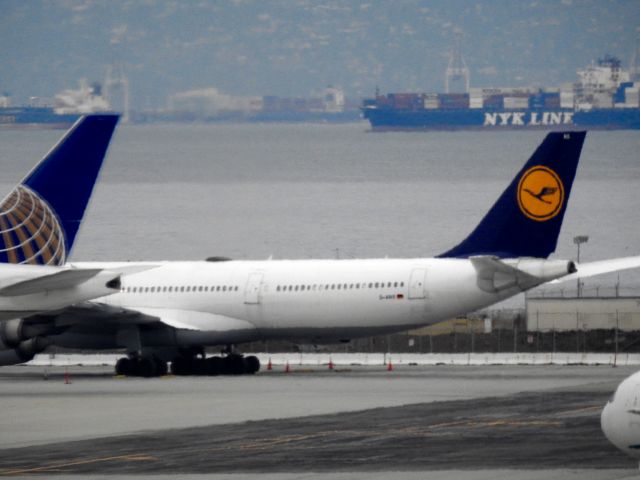 Airbus A340-600 (D-AIHX) - LH458 MUC-SFO