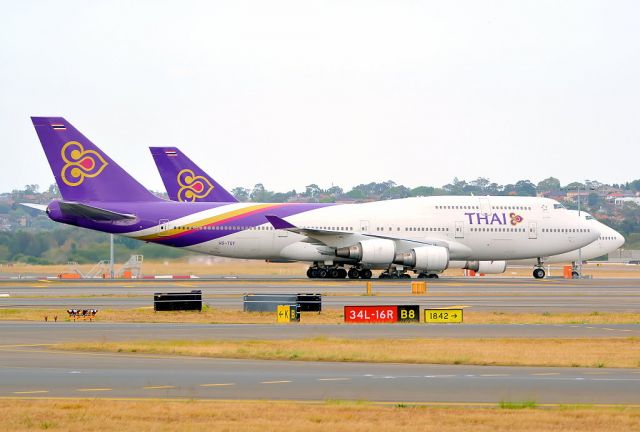 Boeing 747-400 (HS-TGY)