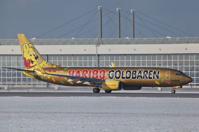 Boeing 737-700 (D-ATUD)