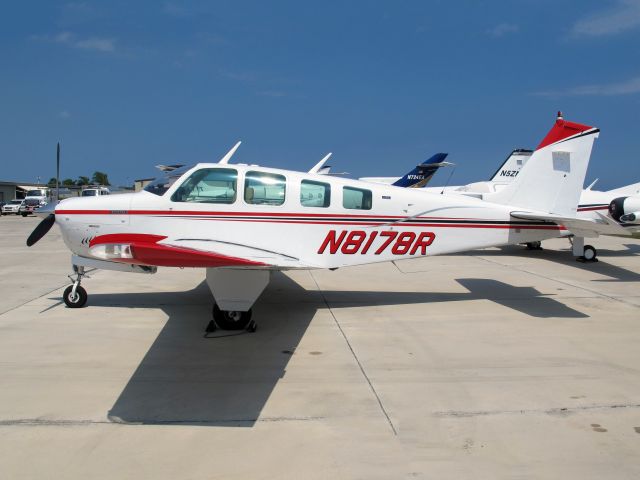 Beechcraft Bonanza (36) (N8178R) - A very nice Bonnie!