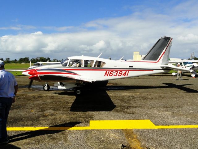 Piper Aztec (N63941)