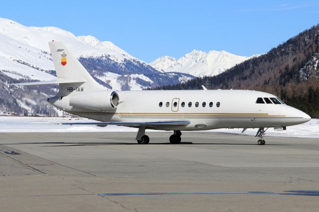 Dassault Falcon 2000 (HB-IAW)