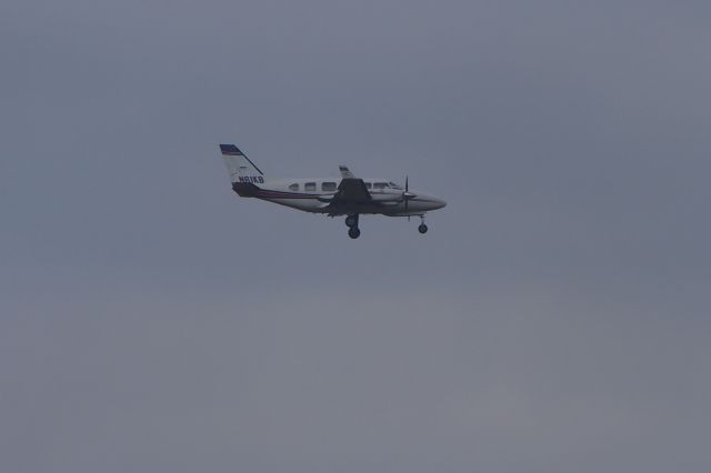 Piper Navajo (N61KB)