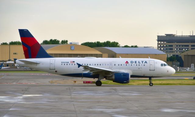 Airbus A319 (N365NB) - Delta Airbus A319-114 N365NB in Minneapolis 