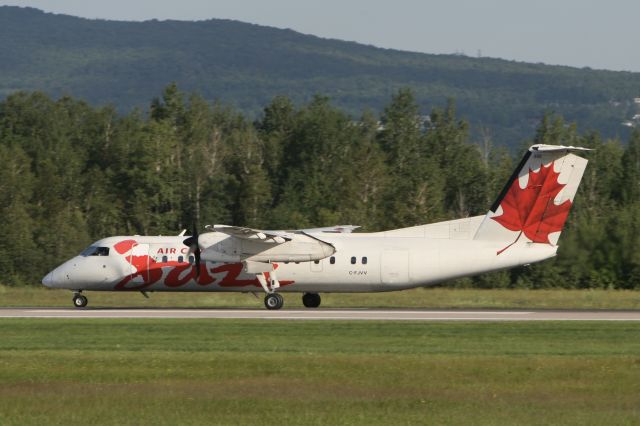 de Havilland Dash 8-300 (C-FJVV) - July 11, 2010 - leaving Quebec City