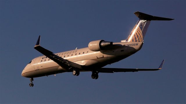 Canadair Regional Jet CRJ-200 (N913SW)