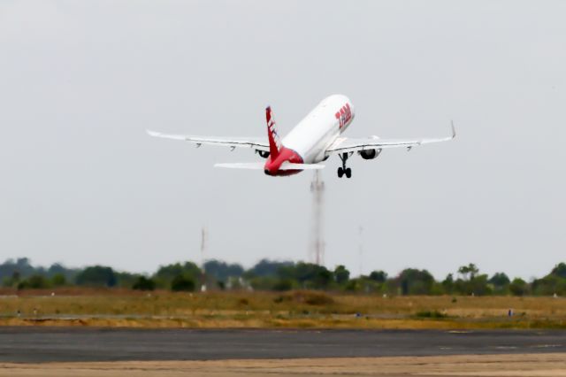 Airbus A320 (PR-MYZ)