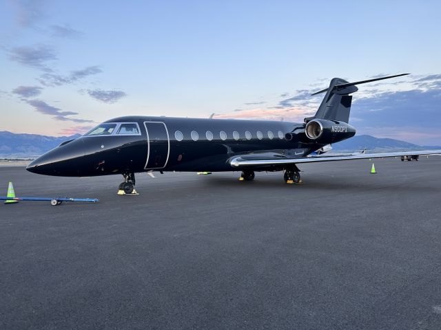 IAI Gulfstream G280 (N900PX)